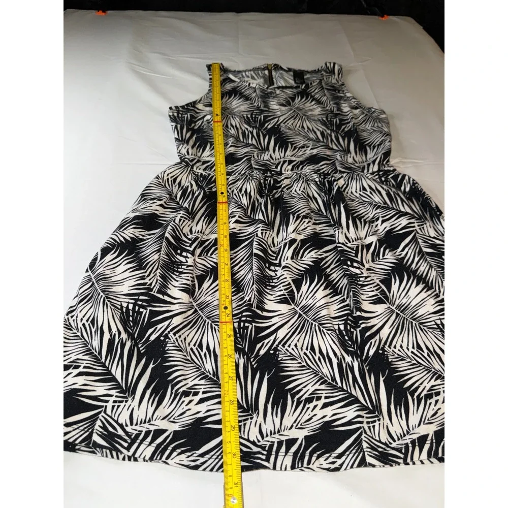 HM Womens Black White Tropical Palm Leaf Print Sleeveless Skater Dress Small - Picture 5 of 6